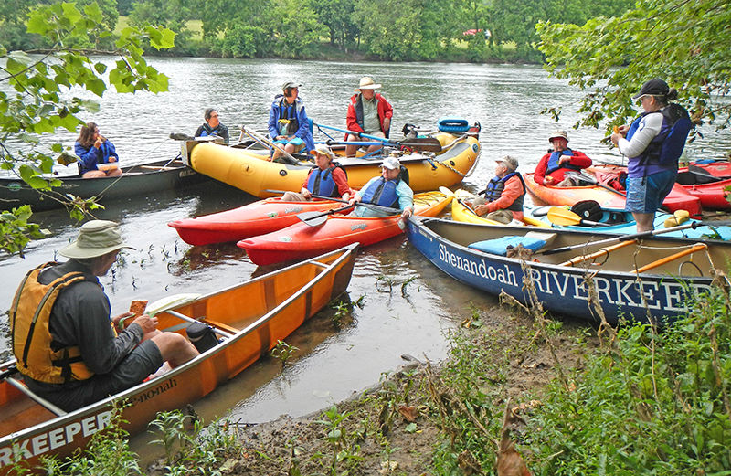 Paddle group on the Shenandoah River